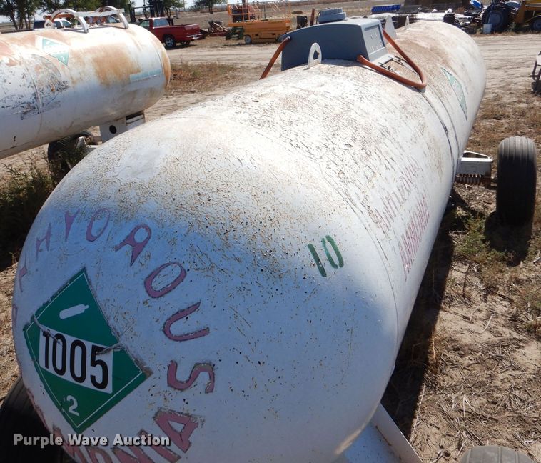 image for item LG9301 (2) anhydrous tanks