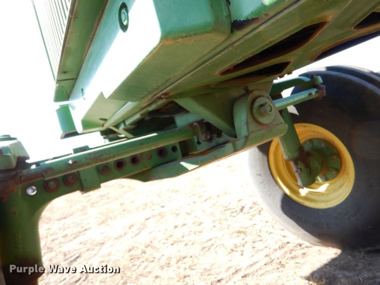 image for item LG9302 1980 John Deere 4640  tractor