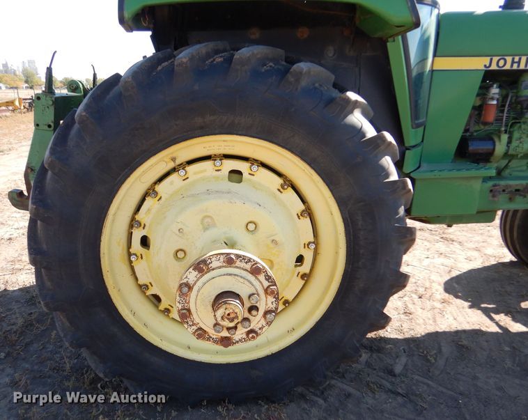 image for item LG9302 1980 John Deere 4640  tractor