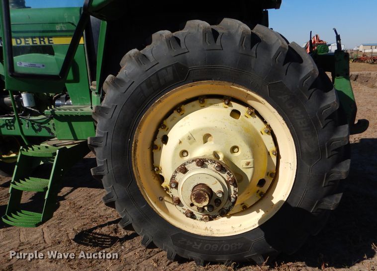 image for item LG9302 1980 John Deere 4640  tractor