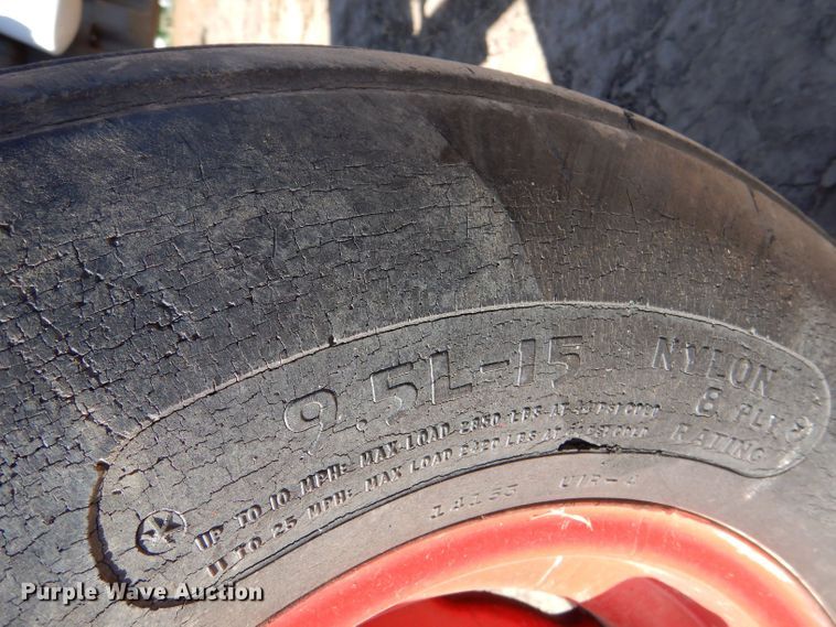 image for item LG9303 1967 Massey Ferguson 180  tractor