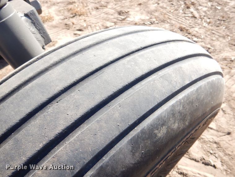 image for item LG9303 1967 Massey Ferguson 180  tractor