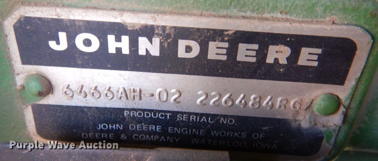 image for item LG9304 1982 John Deere 8820  combine