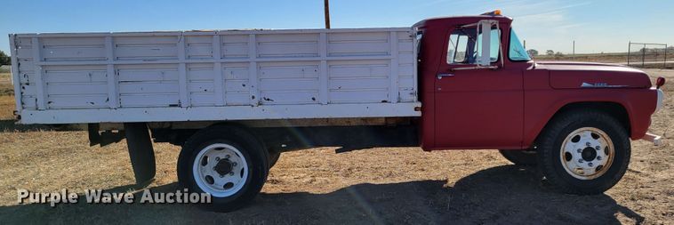 image for item LG9305 1958 Ford  grain truck