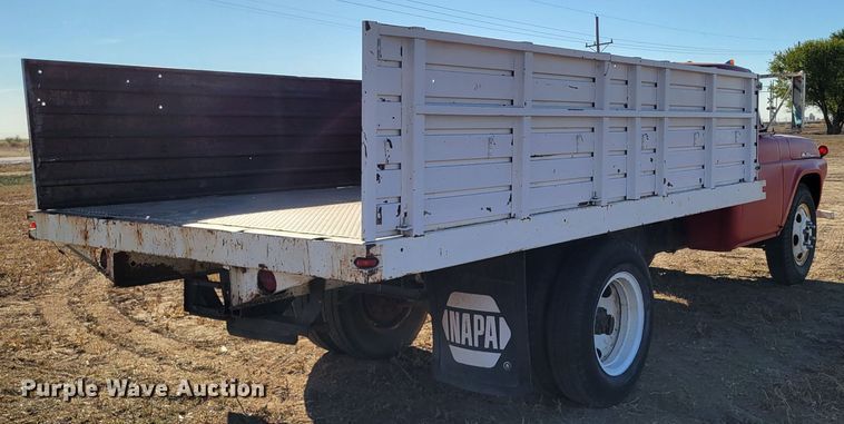 image for item LG9305 1958 Ford  grain truck