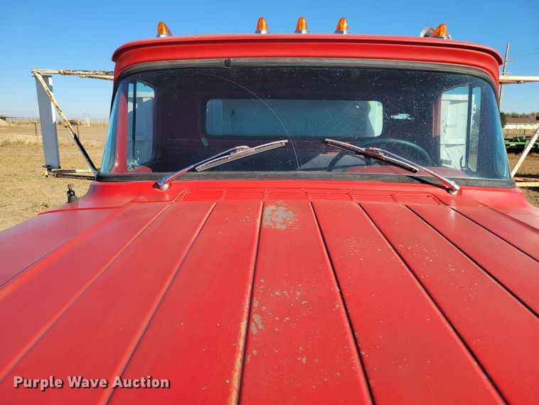 image for item LG9305 1958 Ford  grain truck