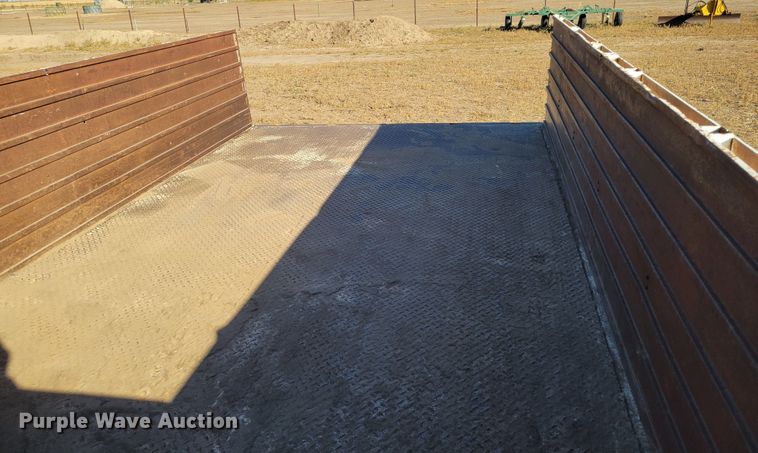 image for item LG9305 1958 Ford  grain truck