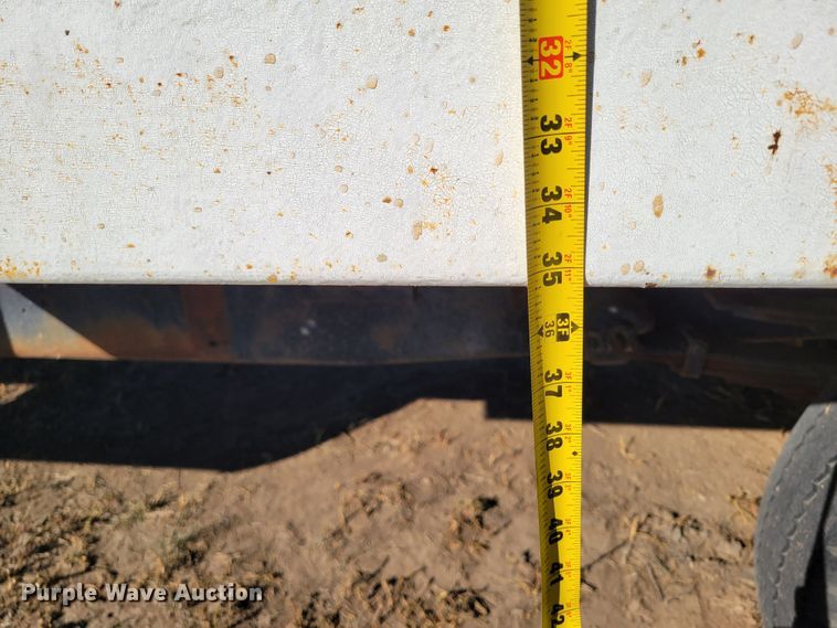 image for item LG9305 1958 Ford  grain truck