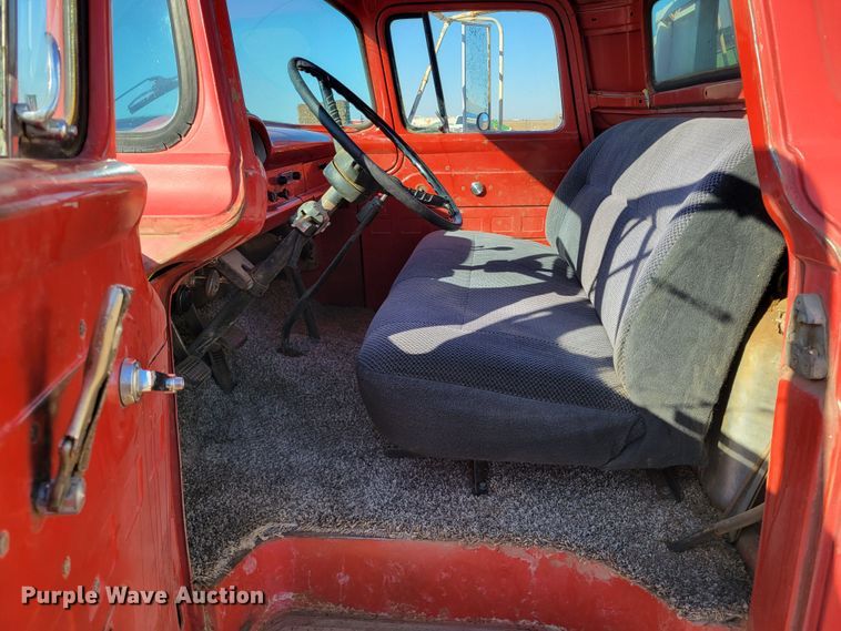 image for item LG9305 1958 Ford  grain truck