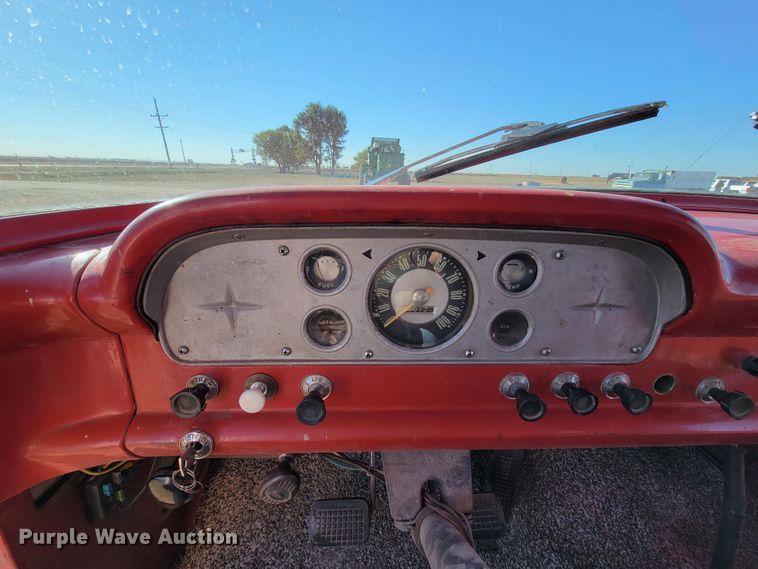 image for item LG9305 1958 Ford  grain truck