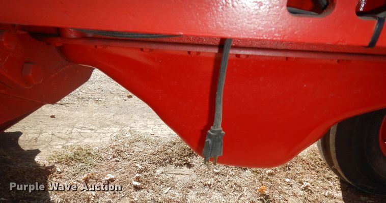 image for item LG9789 1970 International Farmall 856  tractor