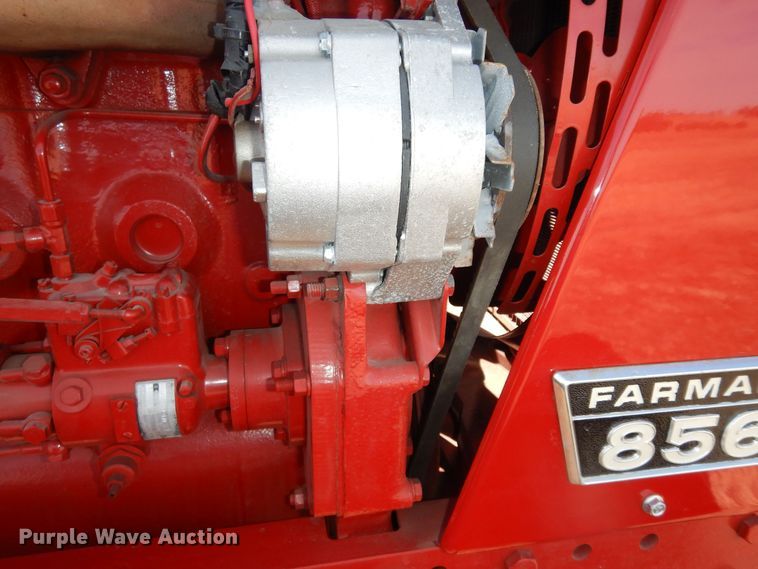 image for item LG9789 1970 International Farmall 856  tractor