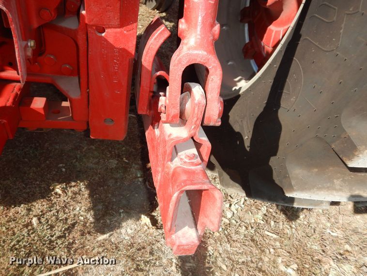 image for item LG9789 1970 International Farmall 856  tractor