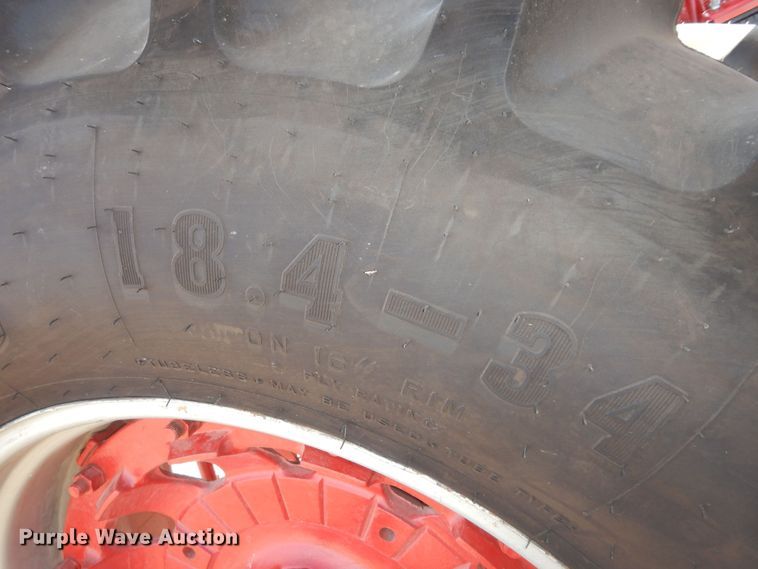 image for item LG9789 1970 International Farmall 856  tractor