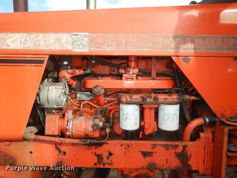 image for item LG9791 1972 Allis Chalmers 200  tractor
