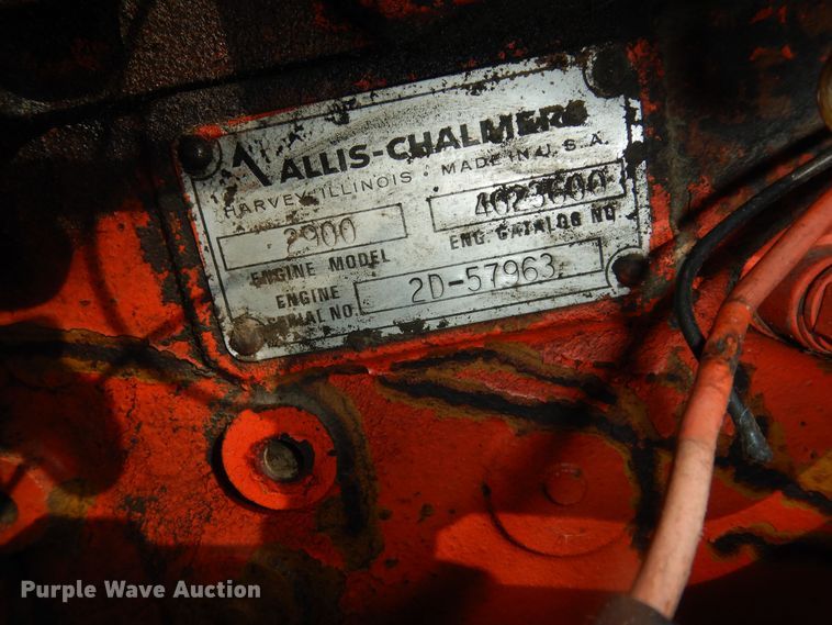 image for item LG9791 1972 Allis Chalmers 200  tractor
