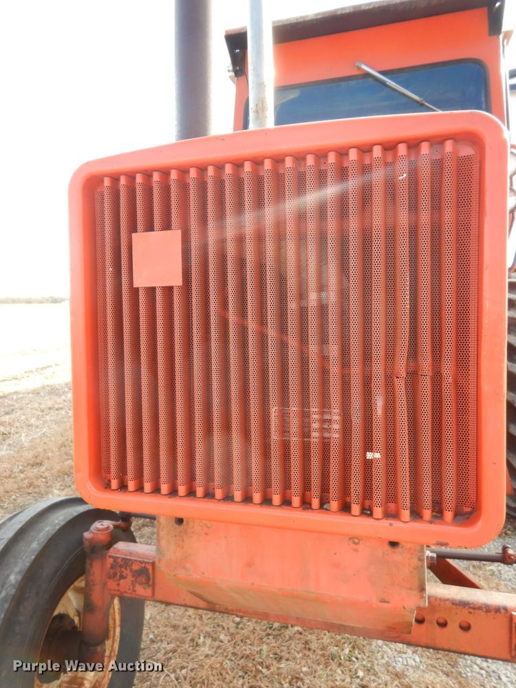 image for item LG9791 1972 Allis Chalmers 200  tractor