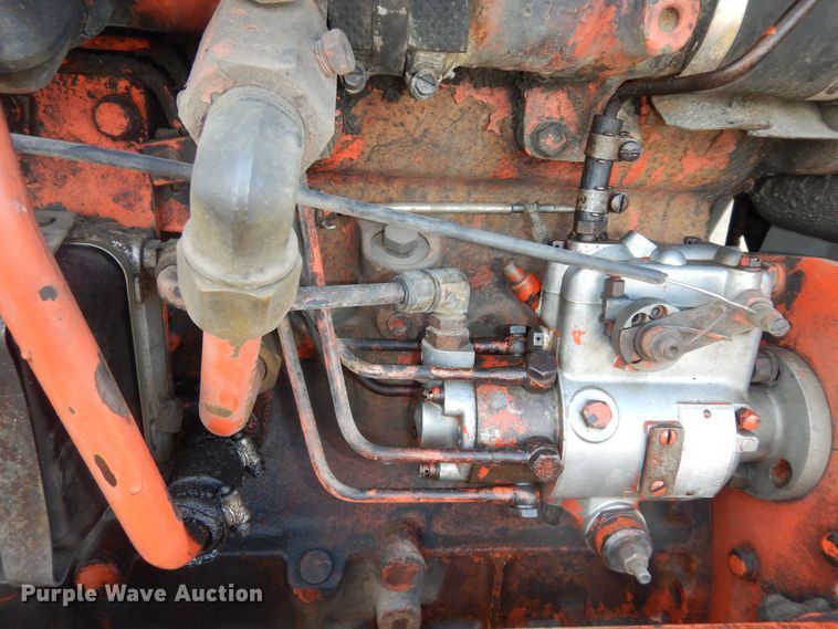 image for item LG9791 1972 Allis Chalmers 200  tractor