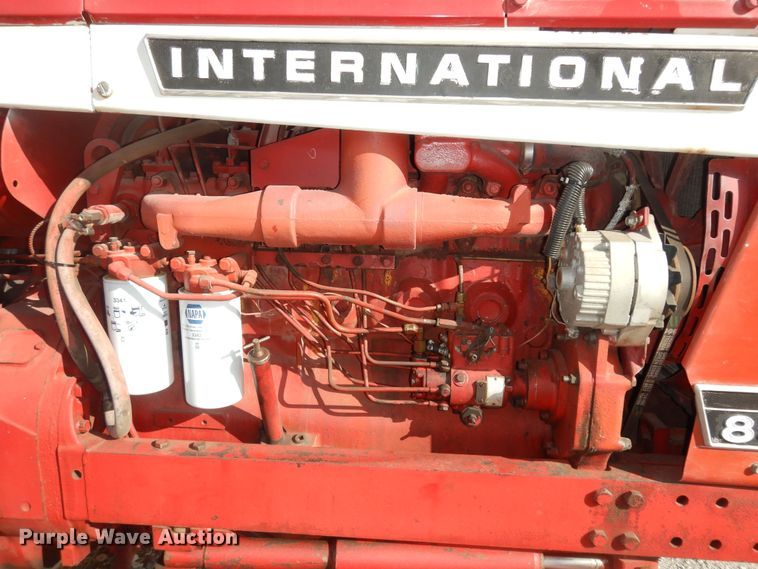 image for item LG9792 1968 International Harvester 856  tractor
