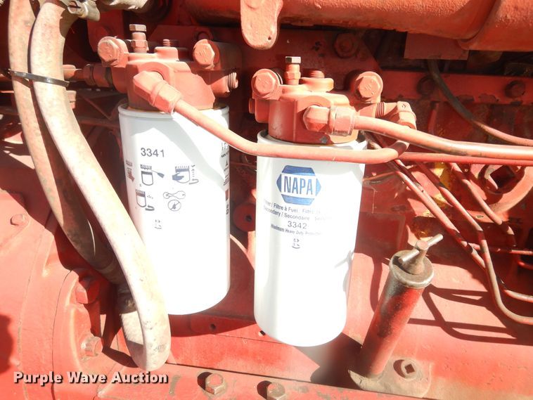 image for item LG9792 1968 International Harvester 856  tractor