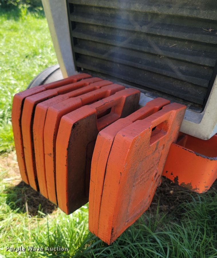 image for item LM9749 1978 Case 1270  tractor