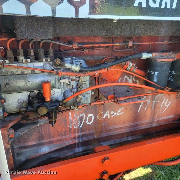 image for item LM9749 1978 Case 1270  tractor