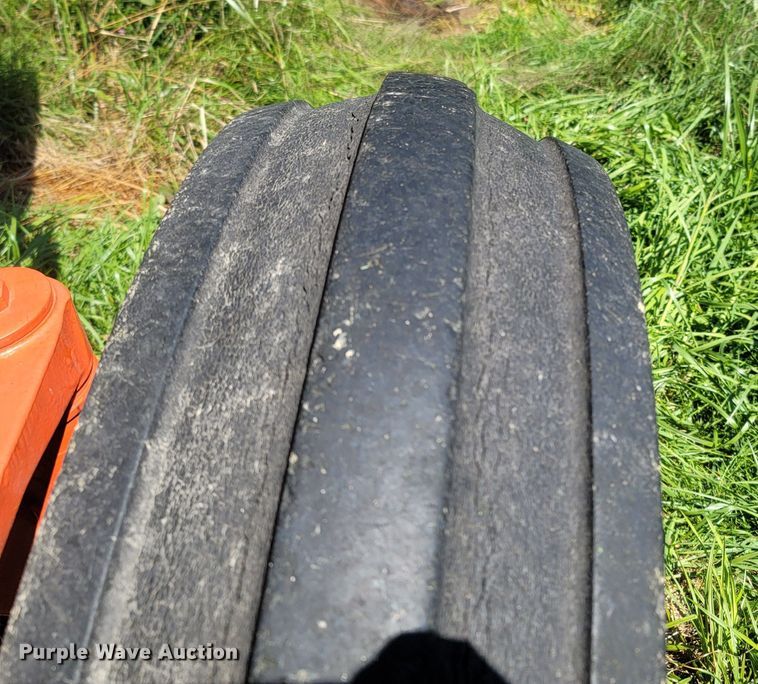 image for item LM9749 1978 Case 1270  tractor