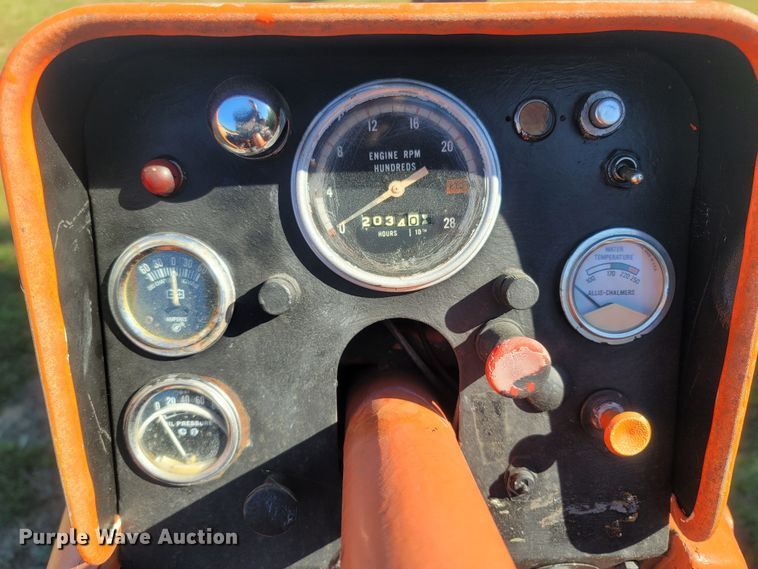 image for item LN9595 1974 Allis Chalmers 200  tractor