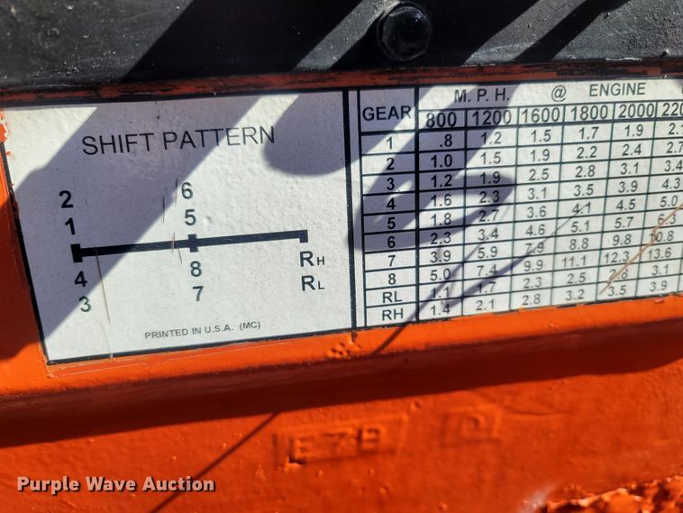 image for item LN9595 1974 Allis Chalmers 200  tractor