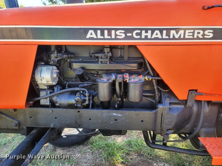 image for item LN9595 1974 Allis Chalmers 200  tractor