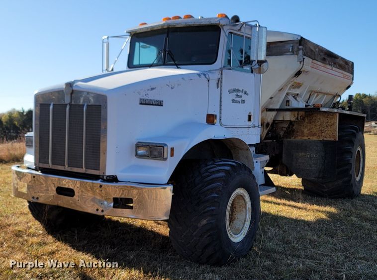 image for item LN9694 1993 Kenworth T800  applicator truck