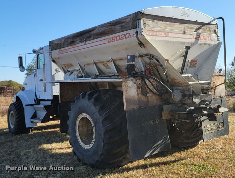 image for item LN9694 1993 Kenworth T800  applicator truck