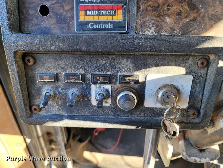 image for item LN9694 1993 Kenworth T800  applicator truck