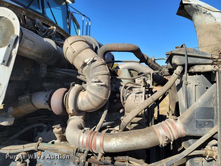 image for item LN9694 1993 Kenworth T800  applicator truck