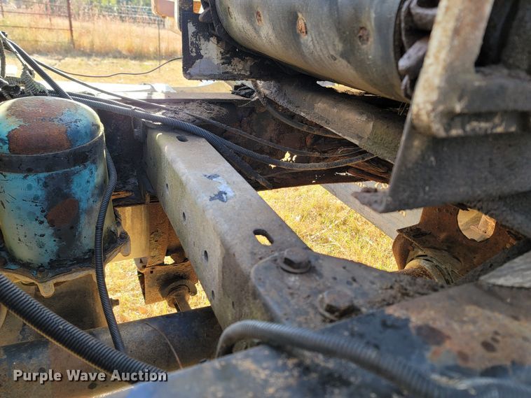 image for item LN9694 1993 Kenworth T800  applicator truck