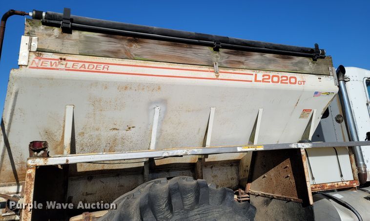 image for item LN9694 1993 Kenworth T800  applicator truck