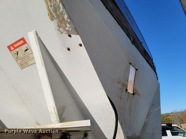 image for item LN9694 1993 Kenworth T800  applicator truck