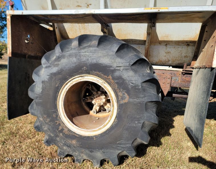 image for item LN9694 1993 Kenworth T800  applicator truck