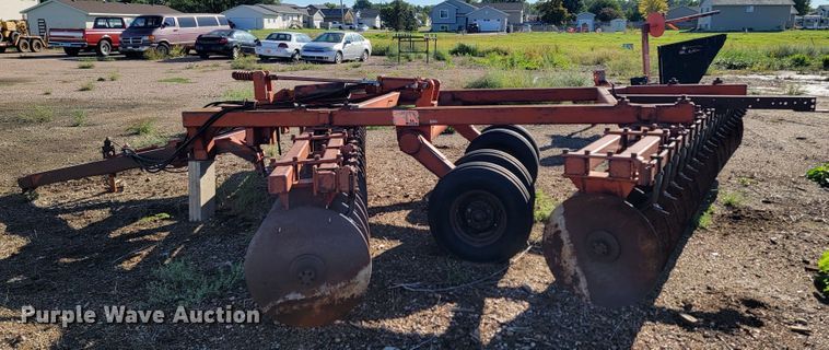 image for item LO9063 Miller  off-set disk