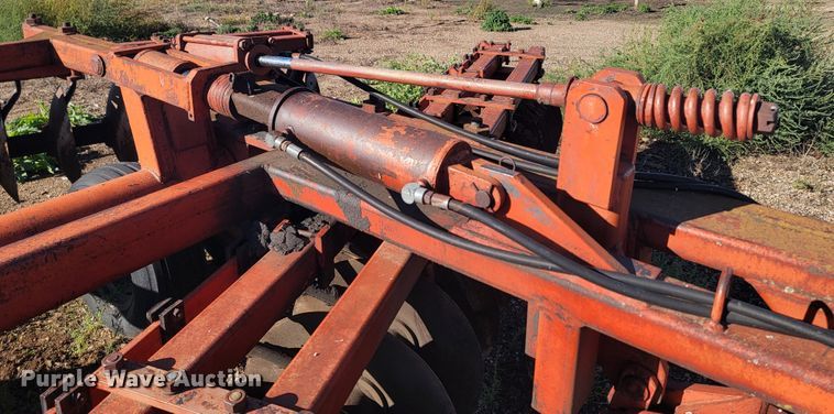 image for item LO9063 Miller  off-set disk