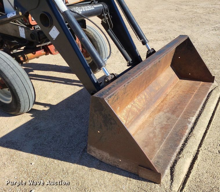 image for item LR9034 International 986  tractor