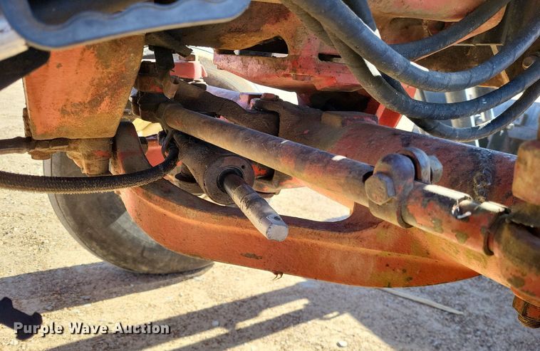 image for item LR9034 International 986  tractor