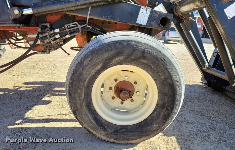 image for item LR9034 International 986  tractor