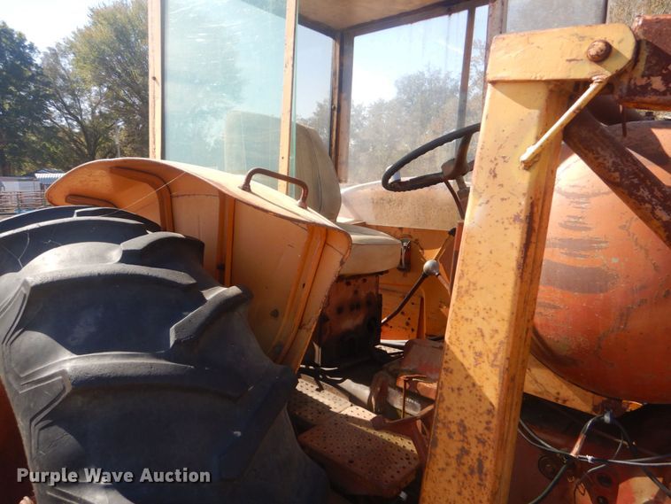 image for item LS9905 Moline M5  tractor