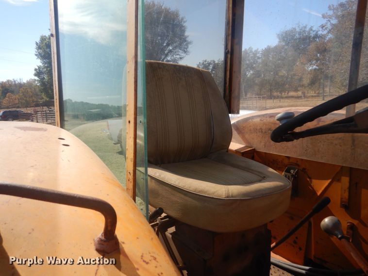 image for item LS9905 Moline M5  tractor