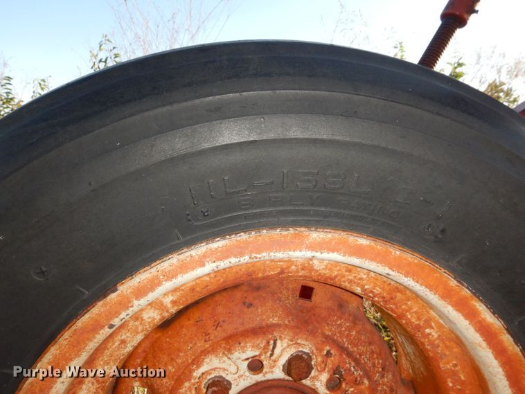 image for item LY9158 Kewanee 2500  V-ripper