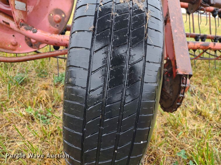 image for item LY9212 Massey Ferguson 37  hay rake
