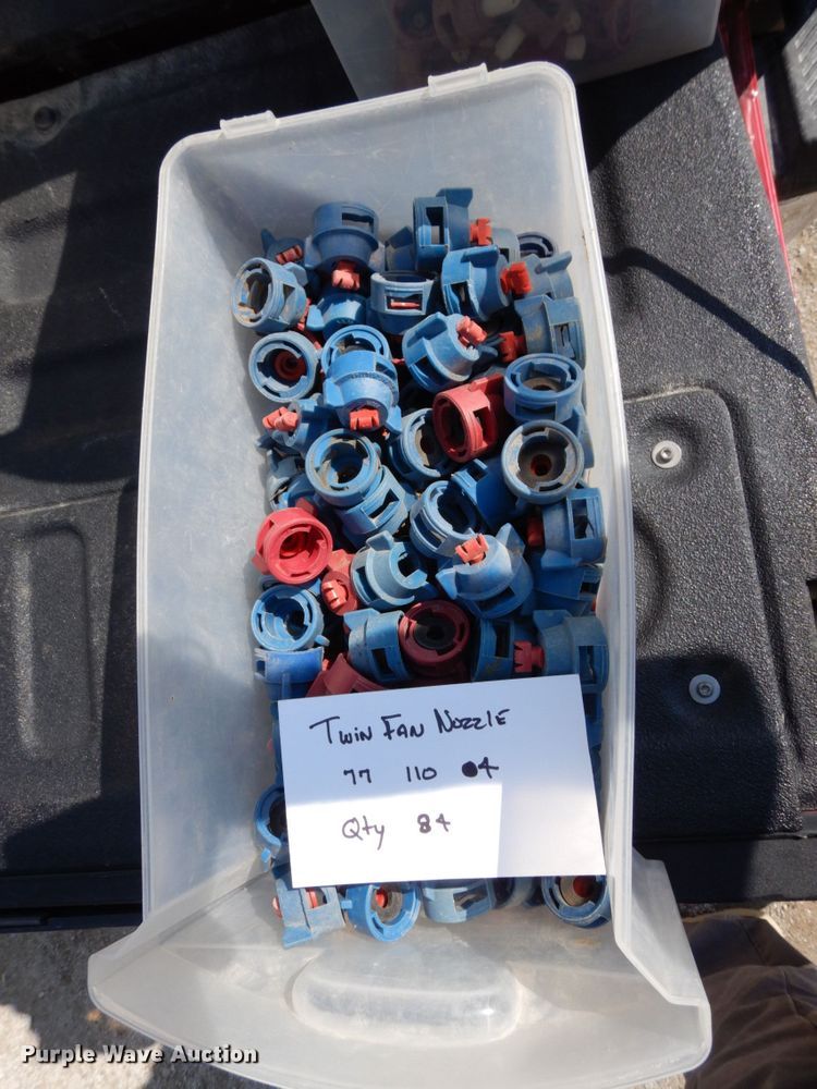 image for item LY9214 John Deere 4830  spray nozzles