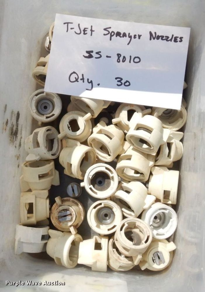 image for item LY9214 John Deere 4830  spray nozzles