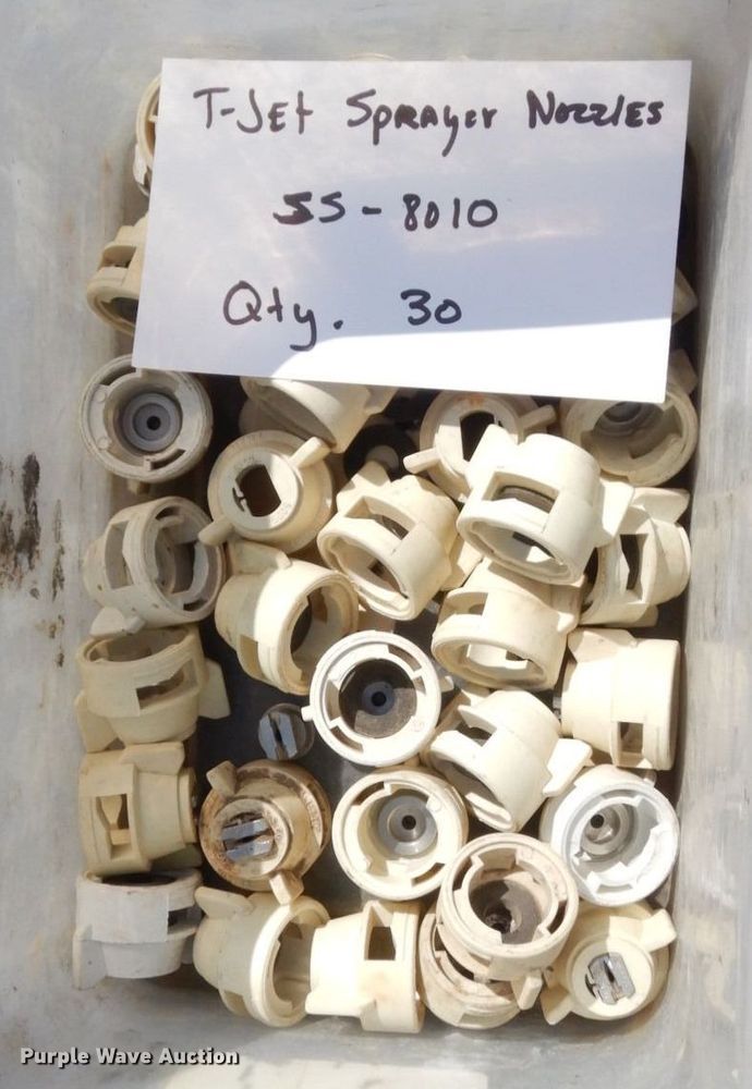 image for item LY9214 John Deere 4830  spray nozzles